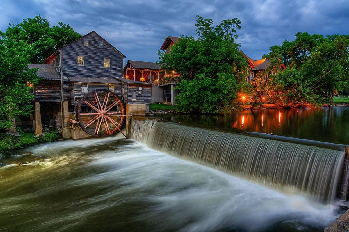 Breathtaking View, Hot Tub, 1089 Of Free Attraction Tickets For Each Paid Day, Dollywood And More! Sevierville Ngoại thất bức ảnh